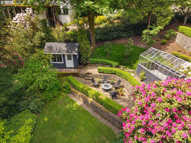 2780 Sw TALBOT Rd, Portland, OR 97201