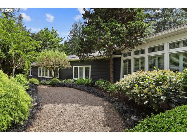 2780 Sw TALBOT Rd, Portland, OR 97201