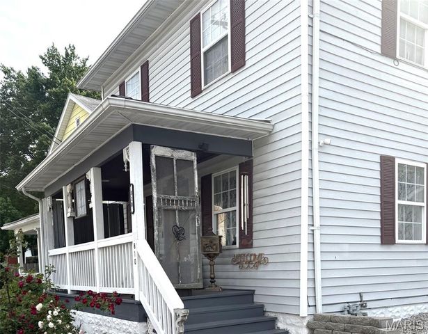810 Liberty Street, Alton, IL 62002