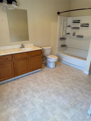 810 Liberty Street, Alton, IL 62002