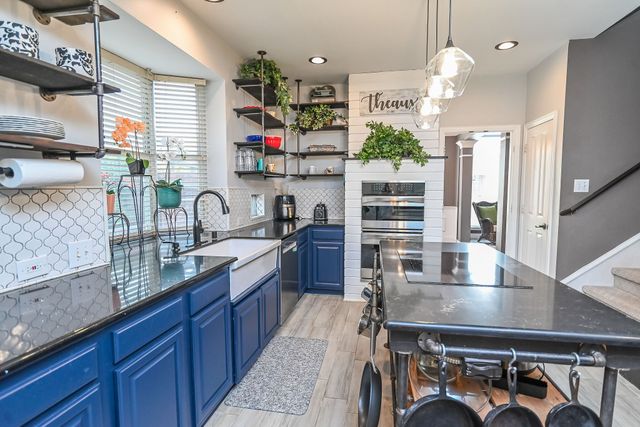 2821 Meadow Green Drive, Flower Mound, TX 75022