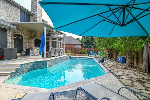 2821 Meadow Green Drive, Flower Mound, TX 75022
