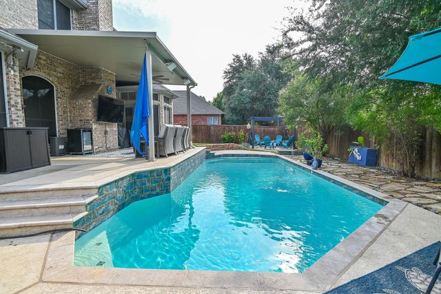 2821 Meadow Green Drive, Flower Mound, TX 75022