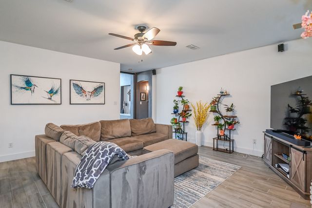 2821 Meadow Green Drive, Flower Mound, TX 75022