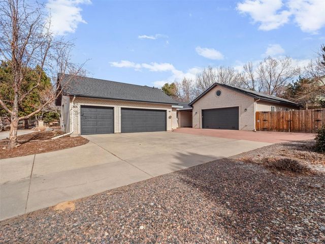 3880 S Elkhart Street, Aurora, CO 80014