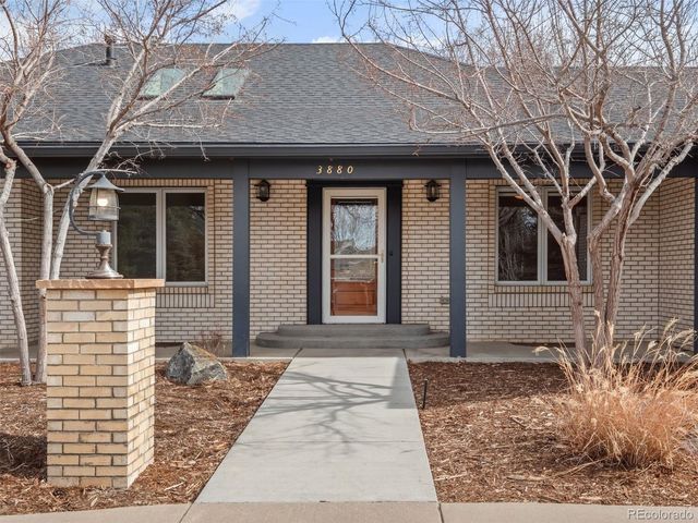 3880 S Elkhart Street, Aurora, CO 80014