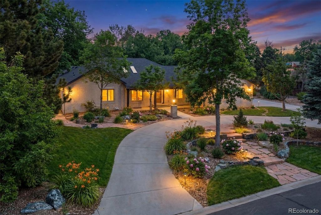 3880 S Elkhart Street, Aurora, CO 80014