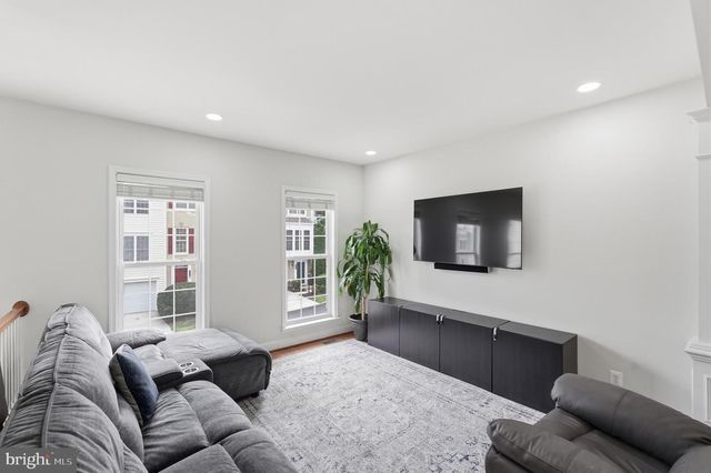 2205 GREYWING ST, Woodbridge, VA 22191