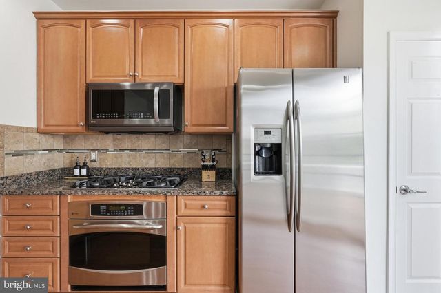 2205 GREYWING ST, Woodbridge, VA 22191