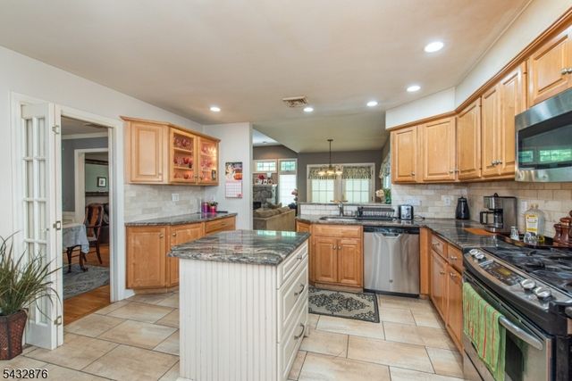 17 Morningside Cir 1, Little Falls Twp., NJ 07424