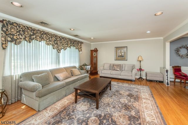 17 Morningside Cir 1, Little Falls Twp., NJ 07424