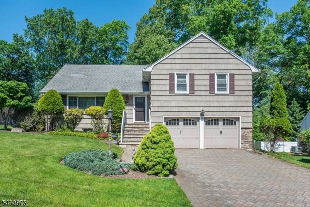 17 Morningside Cir 1, Little Falls Twp., NJ 07424