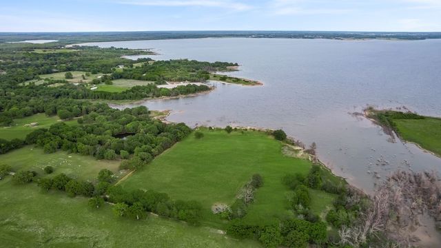 1125 County Road 2670 Lot 2, Telephone, TX 75488