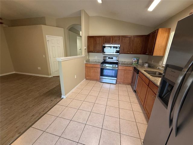 6242 WHITE CLOVER CIRCLE, Lakewood Ranch, FL 34202