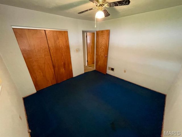 5205 Wick Way Drive, Alton, IL 62002