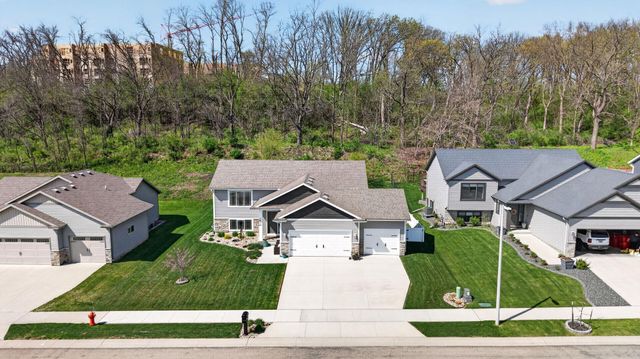 3381 Ridgeline Drive SE, Rochester, MN 55904
