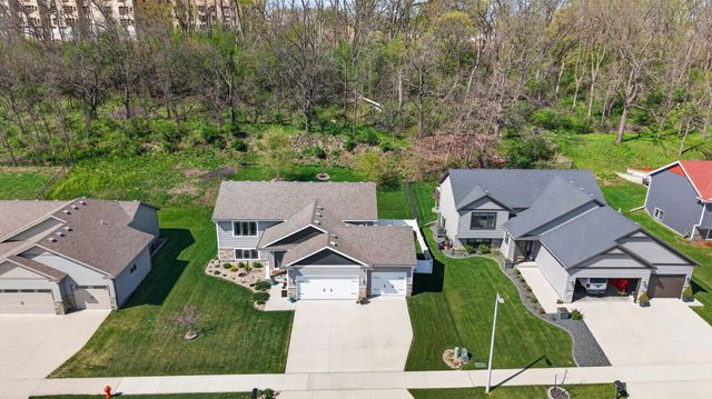 3381 Ridgeline Drive SE, Rochester, MN 55904
