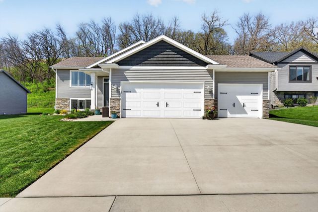 3381 Ridgeline Drive SE, Rochester, MN 55904