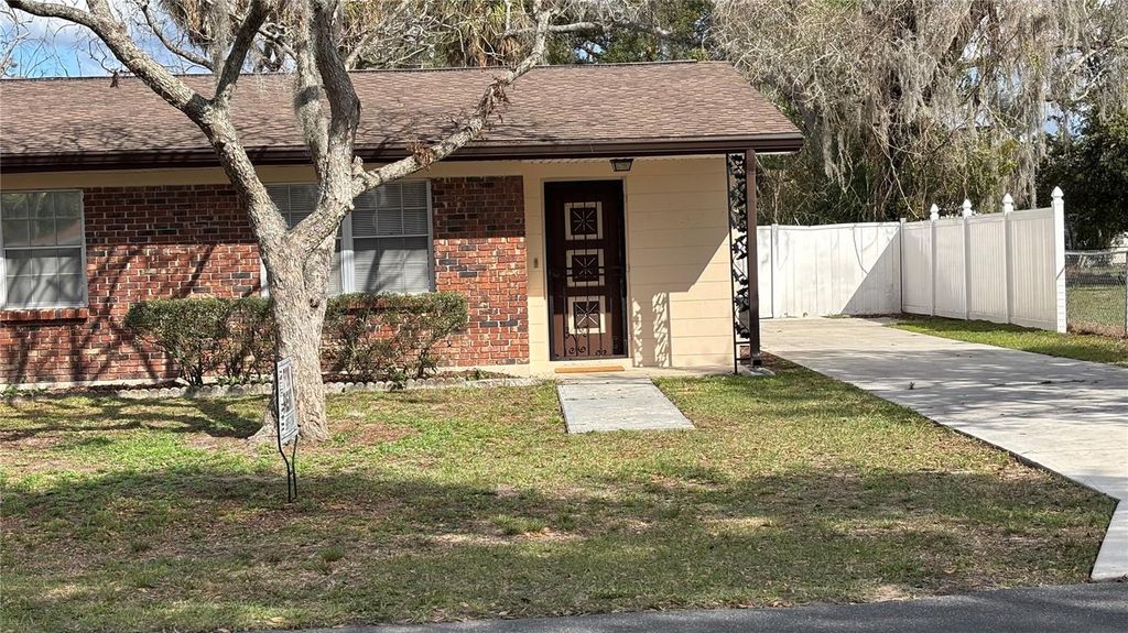 5652 18TH STREET, Zephyrhills, FL 33542