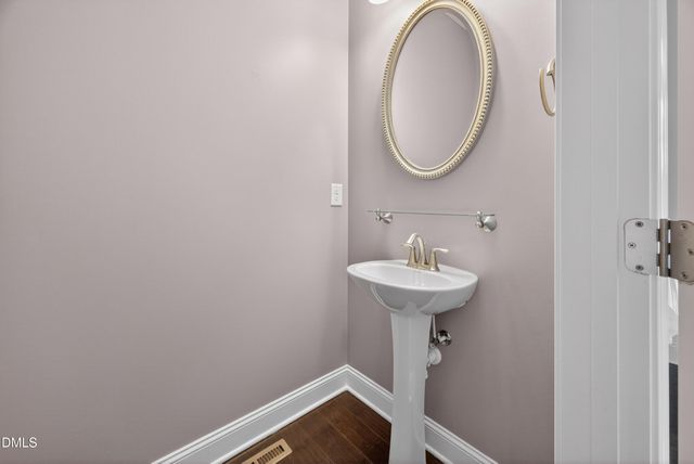 33 Barletta Court, Clayton, NC 27527