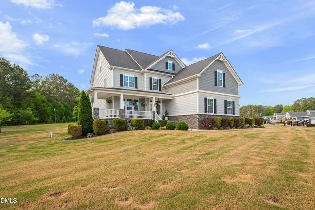 33 Barletta Court, Clayton, NC 27527