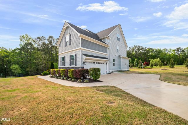 33 Barletta Court, Clayton, NC 27527