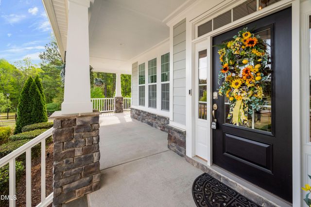 33 Barletta Court, Clayton, NC 27527