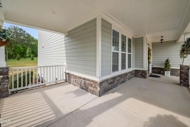 33 Barletta Court, Clayton, NC 27527