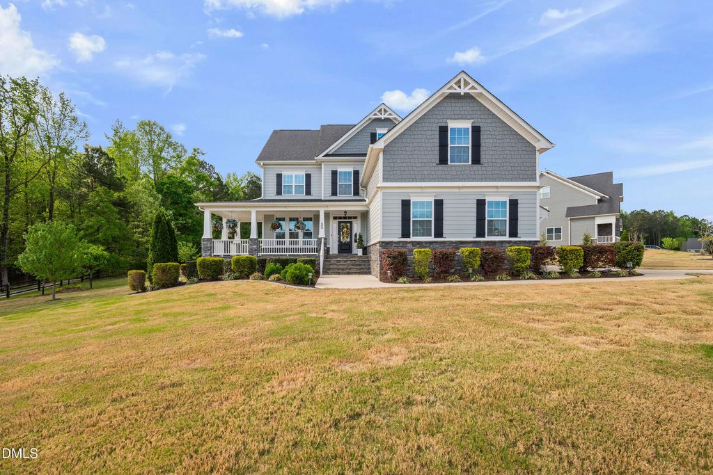 33 Barletta Court, Clayton, NC 27527