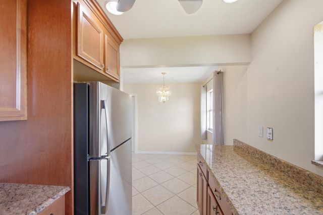 384 Saxony H, Delray Beach, FL 33446