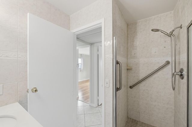 384 Saxony H, Delray Beach, FL 33446