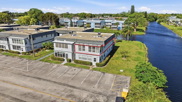 384 Saxony H, Delray Beach, FL 33446