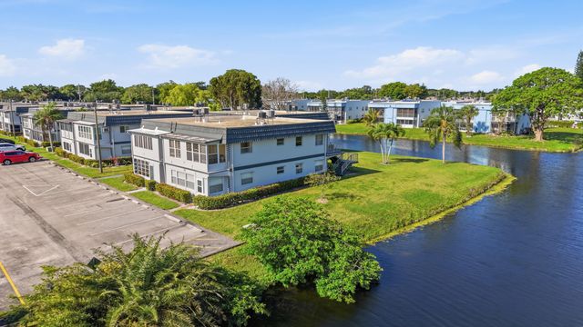 384 Saxony H, Delray Beach, FL 33446