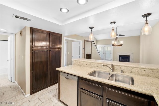 2748 Lodestone Drive, Las Vegas, NV 89117