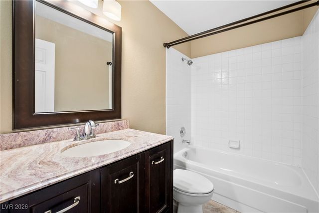 2748 Lodestone Drive, Las Vegas, NV 89117