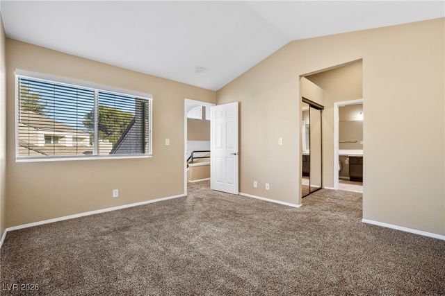 2748 Lodestone Drive, Las Vegas, NV 89117