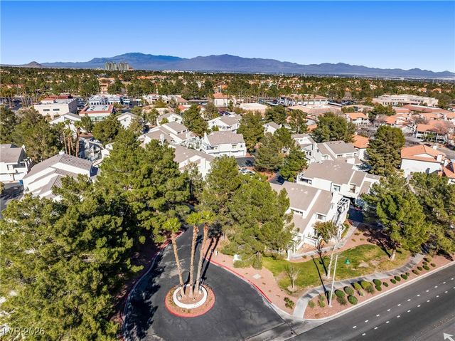 2748 Lodestone Drive, Las Vegas, NV 89117