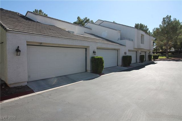 2748 Lodestone Drive, Las Vegas, NV 89117