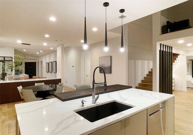 6802 Bert Lane, Dallas, TX 75240