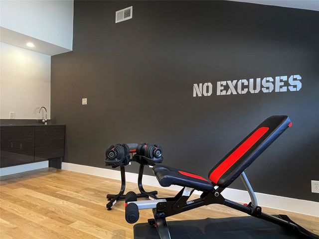 6802 Bert Lane, Dallas, TX 75240