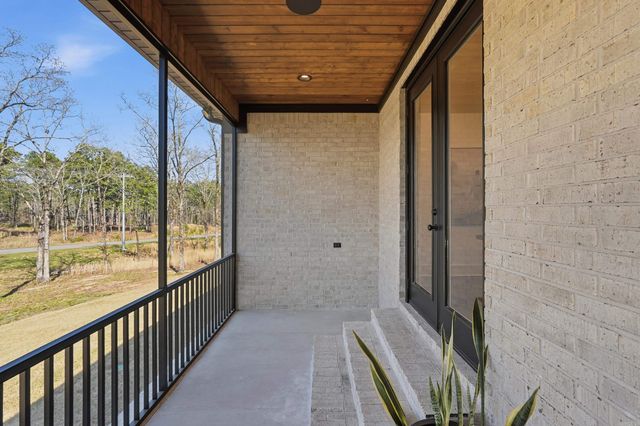 2940 Orchard View Drive, Conway, AR 72034