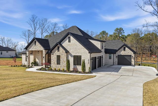 2940 Orchard View Drive, Conway, AR 72034
