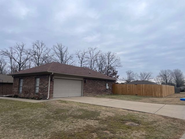 1890 Milestone, Conway, AR 72034