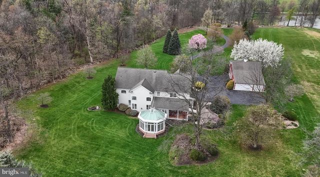 6516 SCHOOLHOUSE RD, Hershey, PA 17033