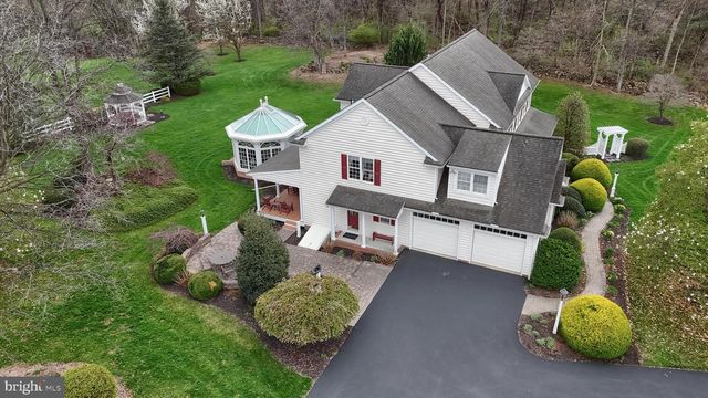 6516 SCHOOLHOUSE RD, Hershey, PA 17033