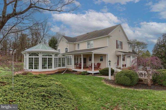 6516 SCHOOLHOUSE RD, Hershey, PA 17033