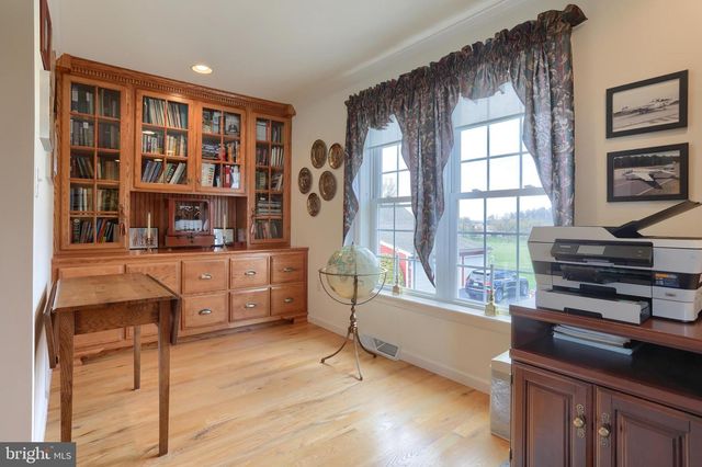 6516 SCHOOLHOUSE RD, Hershey, PA 17033