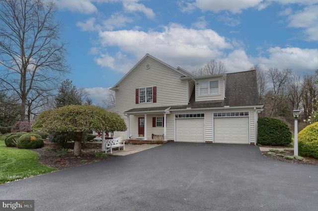 6516 SCHOOLHOUSE RD, Hershey, PA 17033