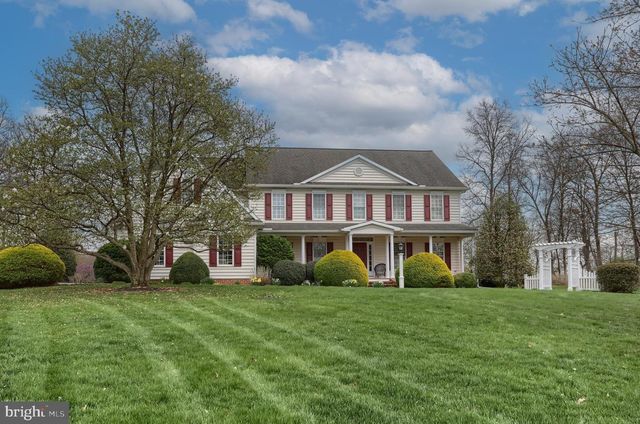 6516 SCHOOLHOUSE RD, Hershey, PA 17033