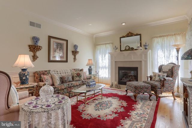 6516 SCHOOLHOUSE RD, Hershey, PA 17033